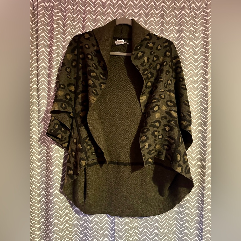 Anthropologie / Akemi + Kin | Terra Leopard Kimono Cardigan, one size - Picture 3 of 9